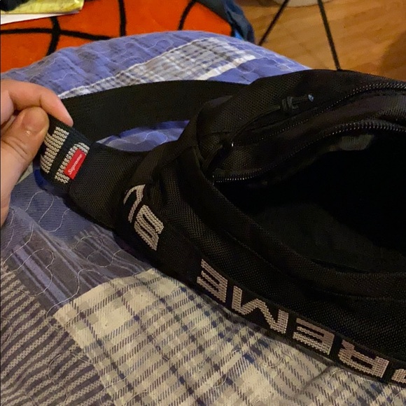 Supreme Fanny ss18 Bags